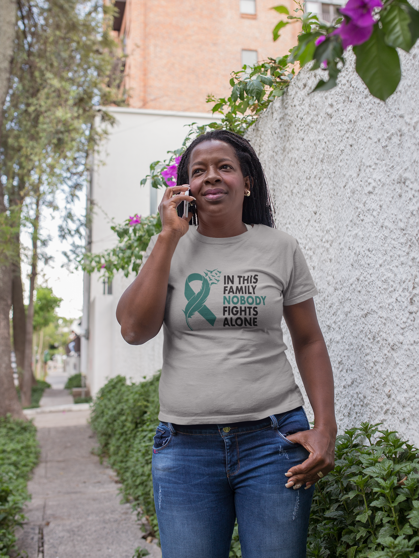 Awareness - In This Family Nobody Fights Alone (Ovarian Cancer Awareness) - T-Shirt - 550strong