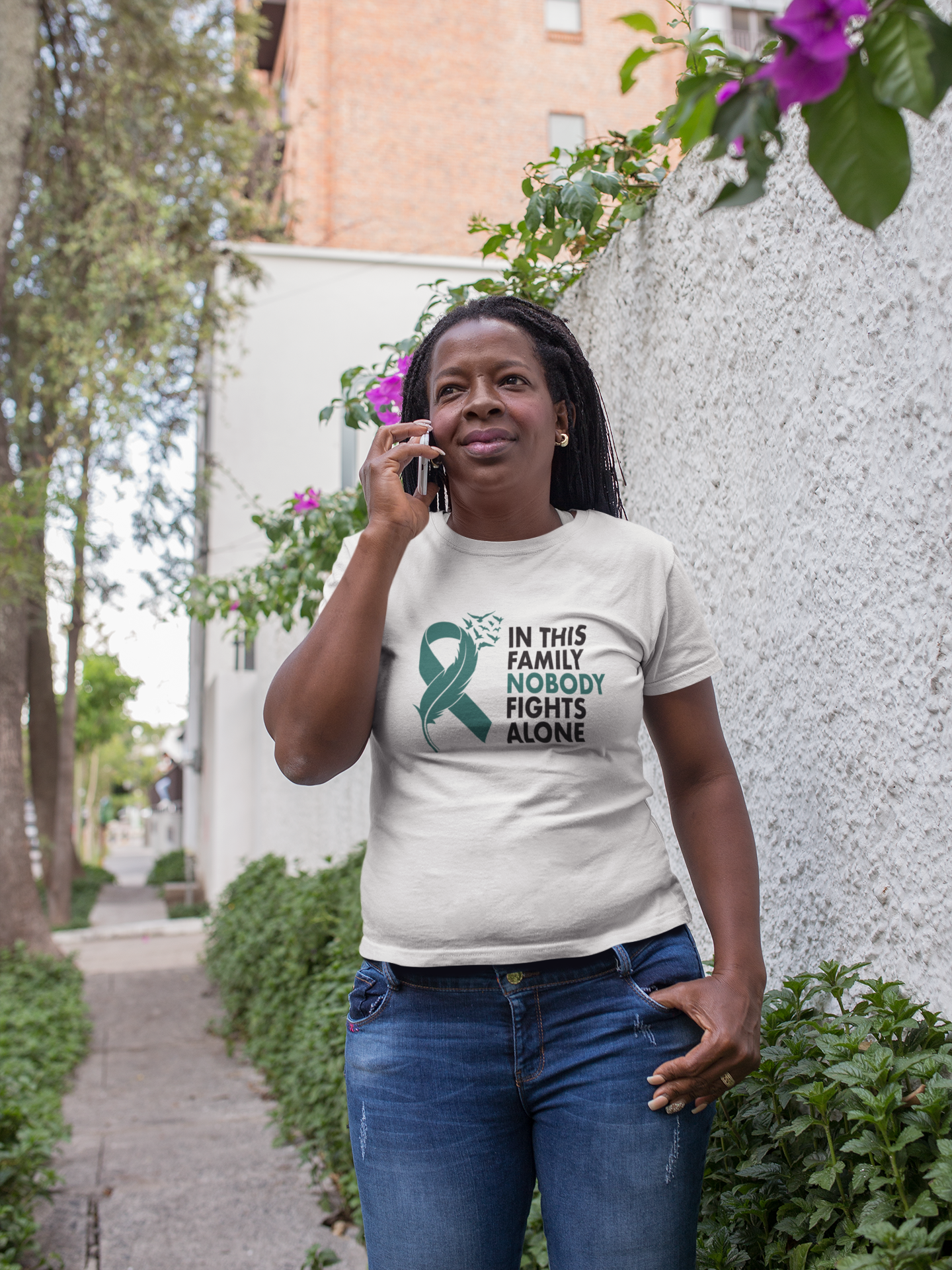 Awareness - In This Family Nobody Fights Alone (Ovarian Cancer Awareness) - T-Shirt - 550strong